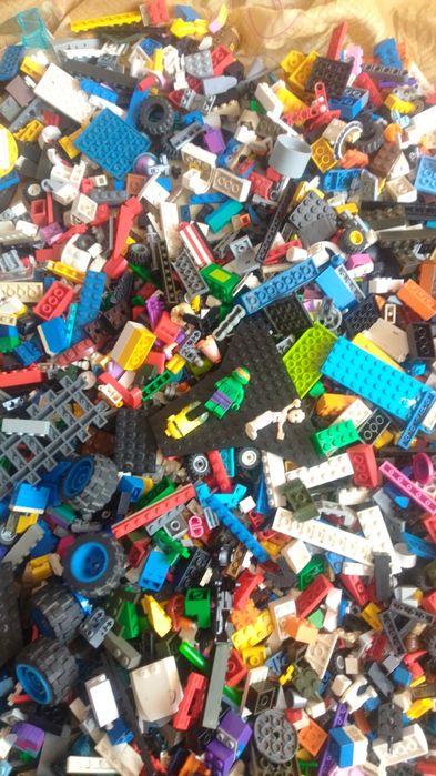 Piese lego aproximativ5,5 kg