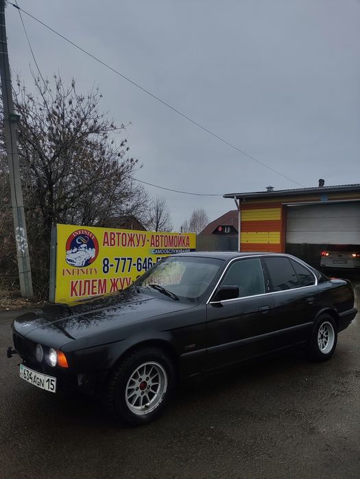 Продам диски с резиной на Бмв