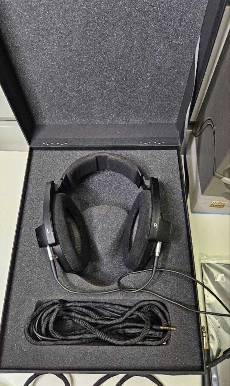 Sennheiser HD800s