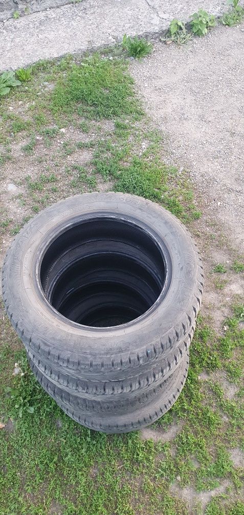 Продам летние шины SAVA 195/60R15