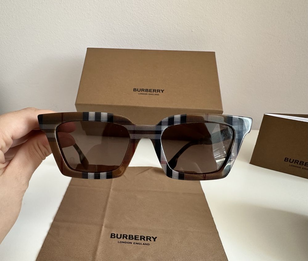 Нови оригинални очила Burberry