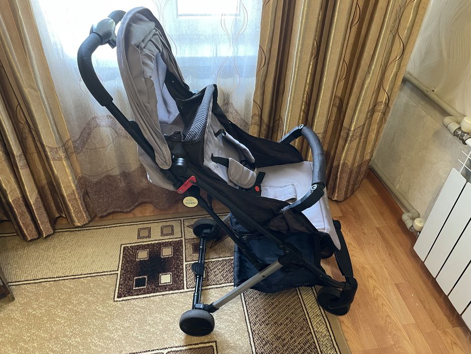 Продаю прогулочную коляску