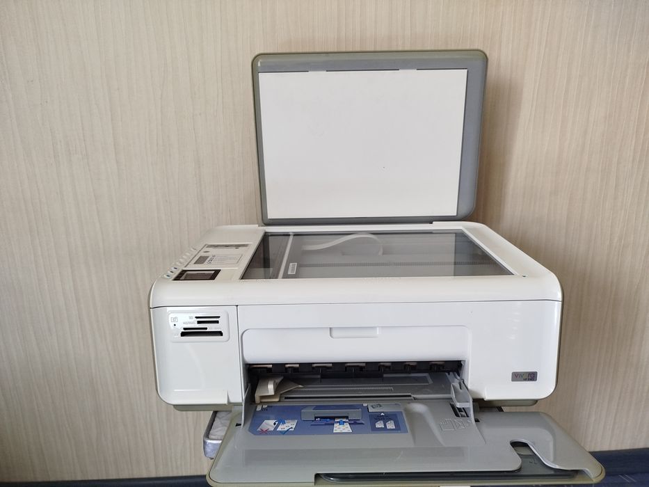 Продам цветной принтер HP 20000 тг