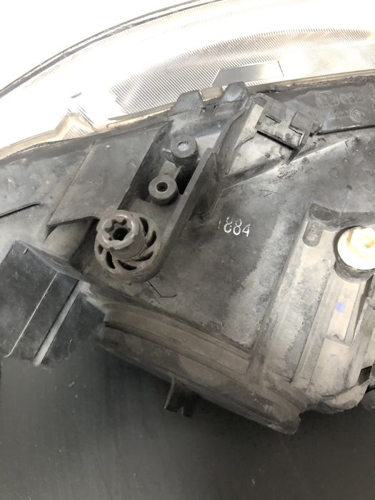 Far stanga bixenon Mercedes Benz S Class W221 de la 2007