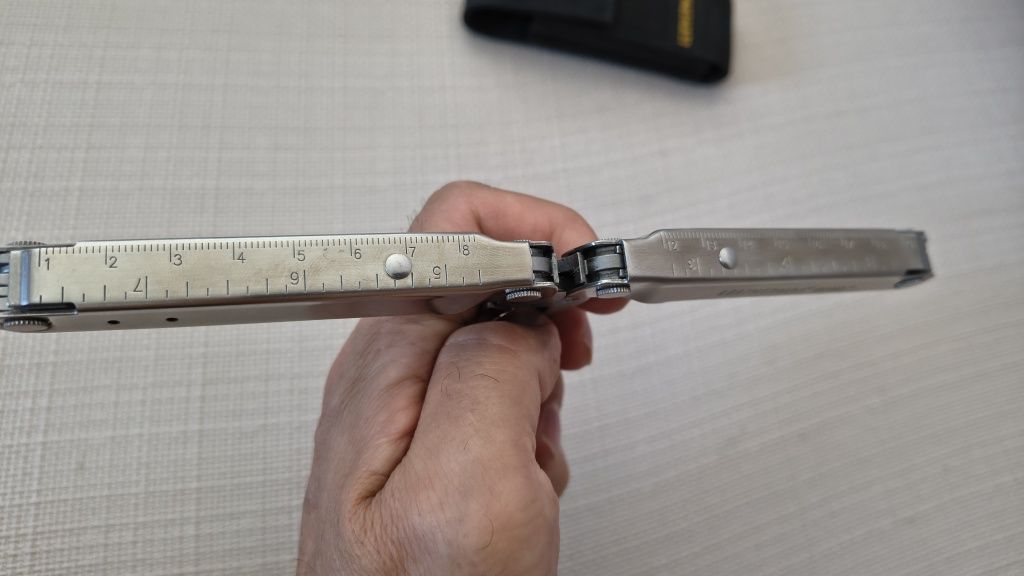 МУЛТИТУЛ  Leatherman