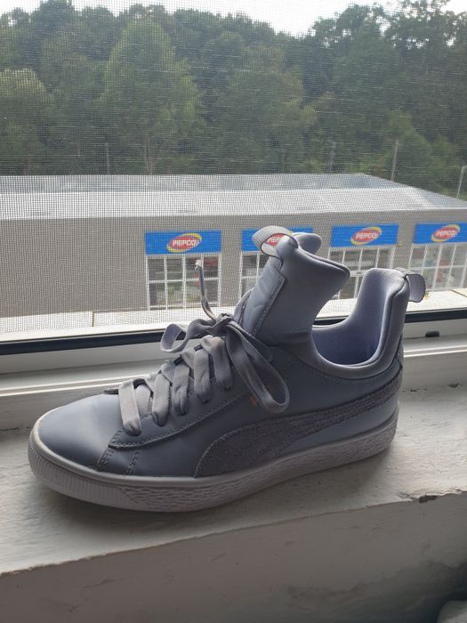 Adidasi  Puma noi 37