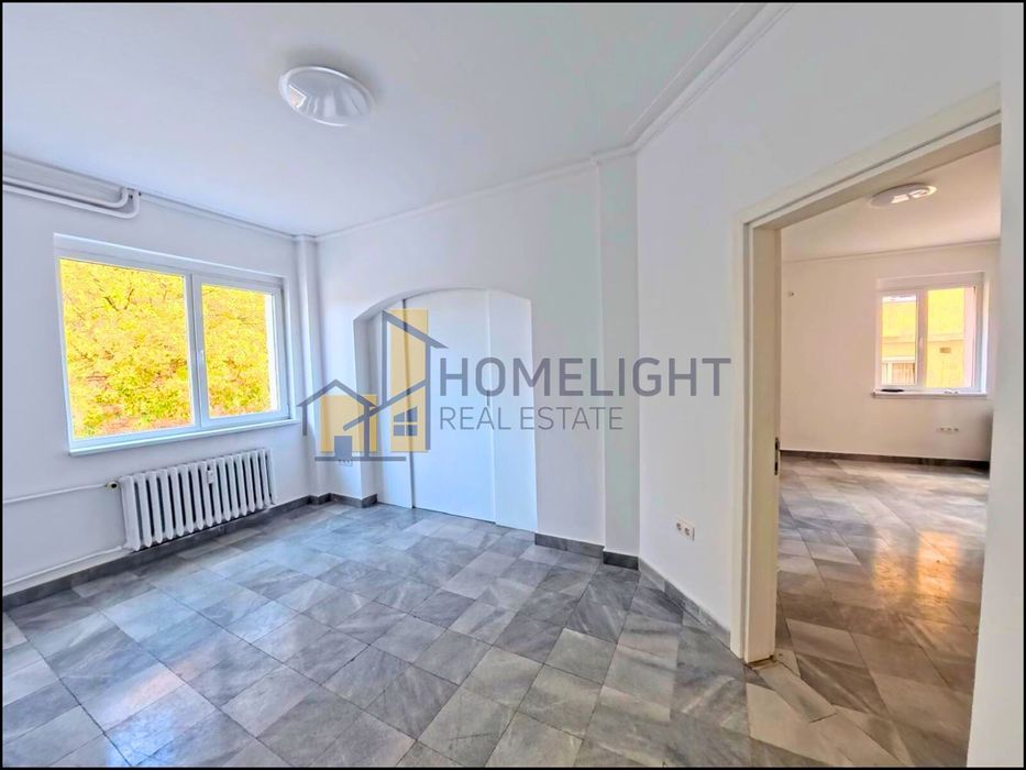 Тристаен апартамент в кв. Яворов