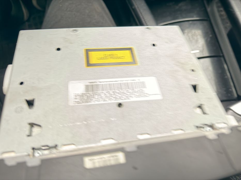 Придавам оригинална мултимедия за Мерцедес Мл