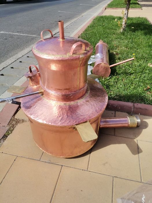 Vând cazane de țuică din cupru alimentar