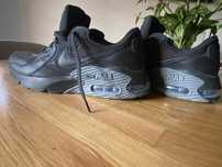 Pantofi Nike Air Max, marimea 42 (numerotare mica)