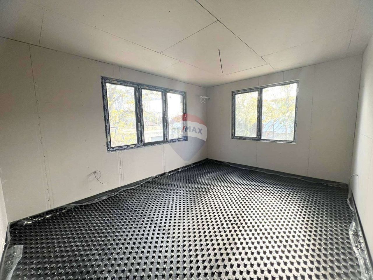 Продава се Къща в Варна, м-т Кочмар - 118 кв.м за 1865 €/кв.м - Снимка #4