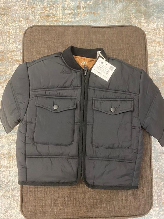 Новая демисезонная куртка Zara на мальчика