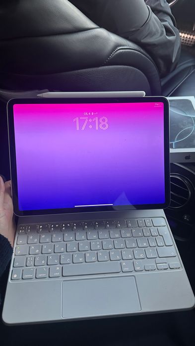 iPad Pro 11-дюймовый (4-го поколения, 2022 год)
Модель: 256 ГБ