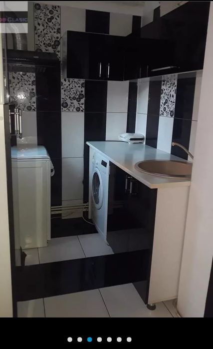 Vând apartament 3 camere