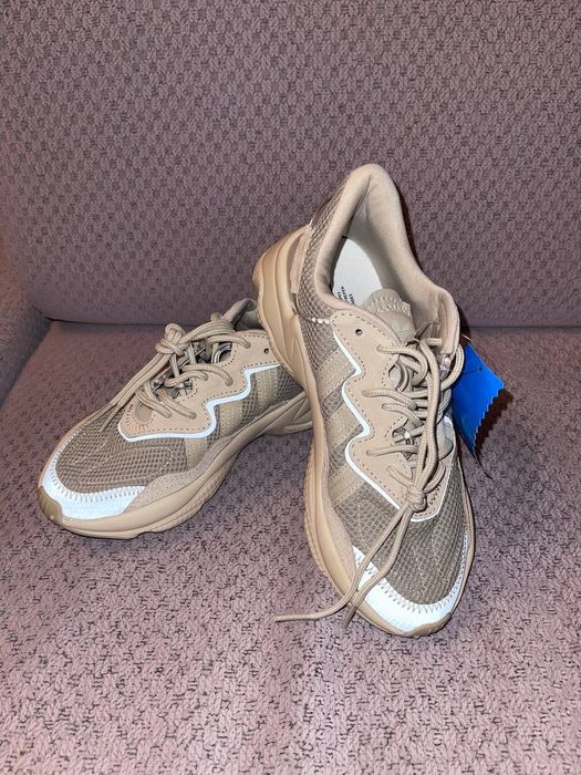 Кроссовки Adidas ozweego женские