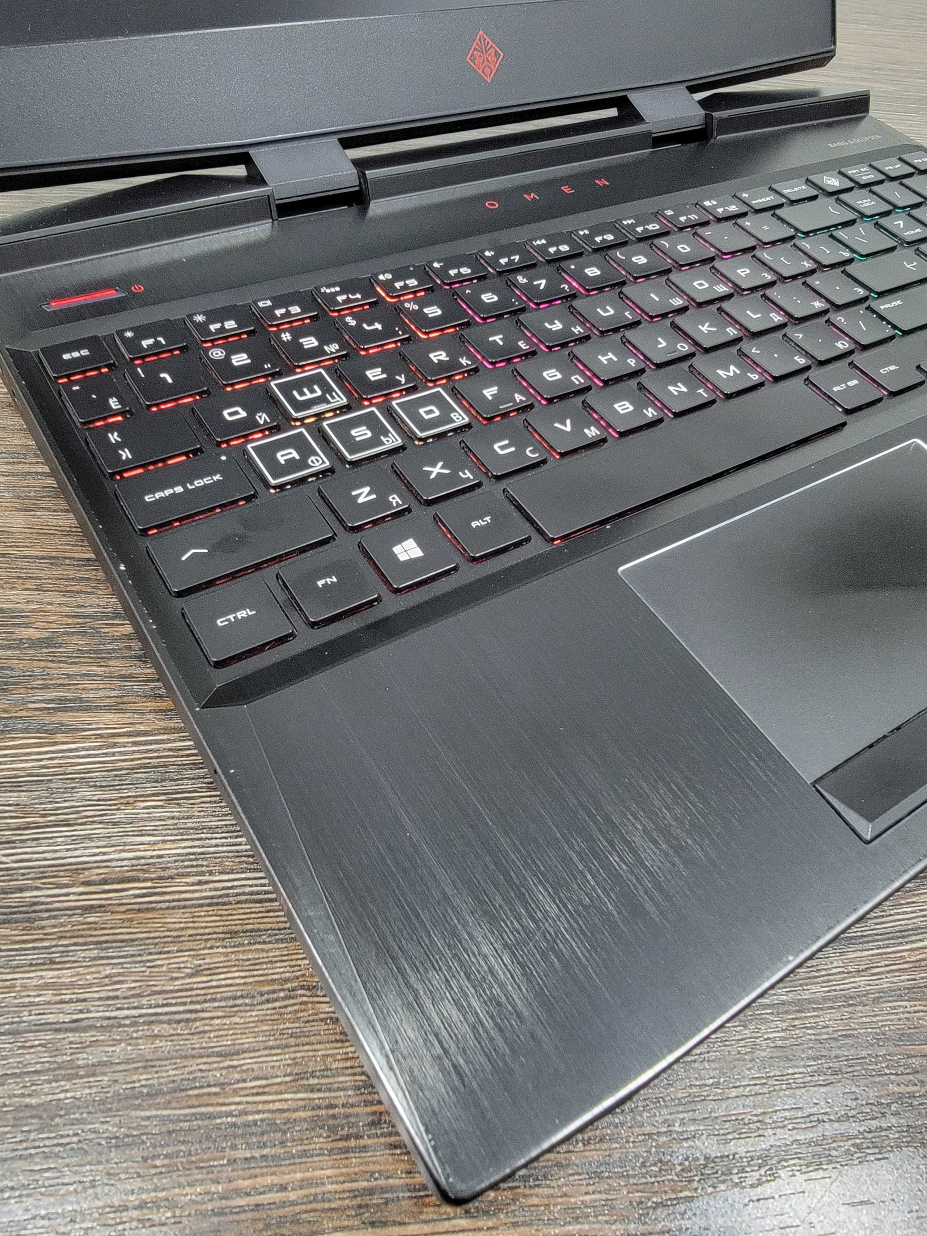 мощный, игровой i5 ноутбук Hp OMEN, подсветка клавиатуры