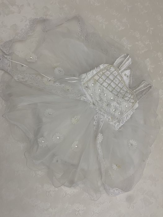 Ақ әдемі көйлек 5-6 жас