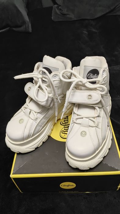 Bocanci Buffalo cu platforma, piele naturala - mar 39