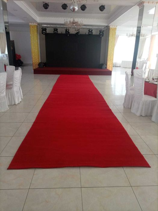 Красные дорожки стойки ограждения ножницы парфлексы аренда/прокат