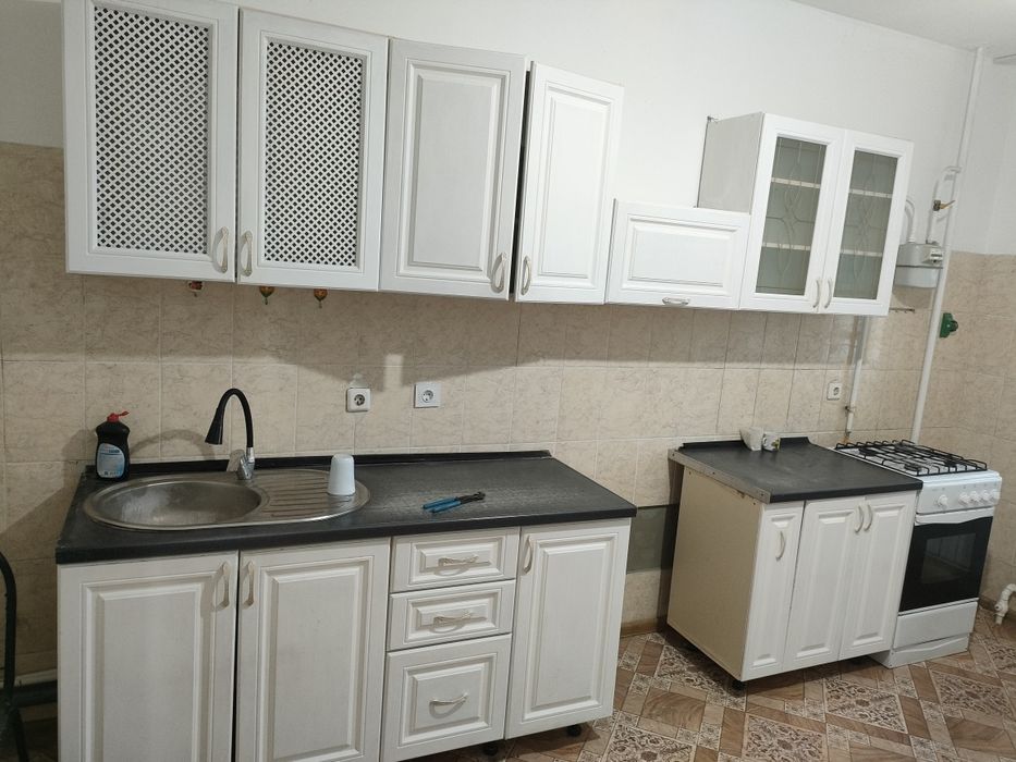 Кухонный гарнитур б/у