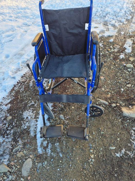 Продам инвалидную каляску.
