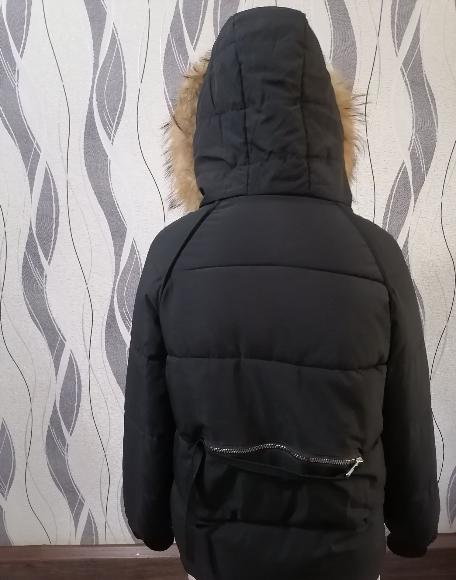 Продам натуральную дубленку,