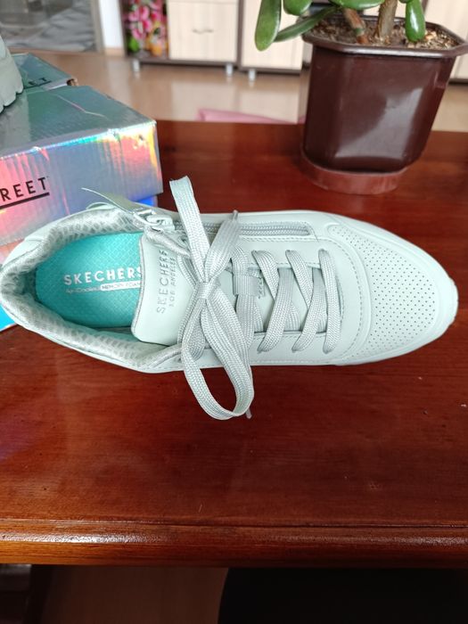 Sketchers дамски маратонки 37.5/ 24см