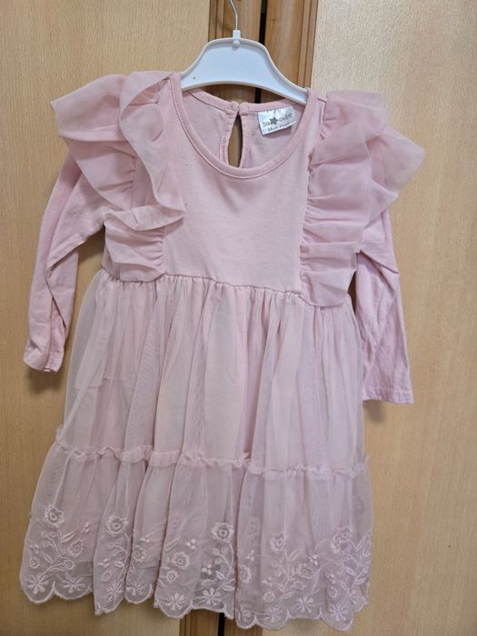 Рокли за момиче размер от 2 до 3 годинки.