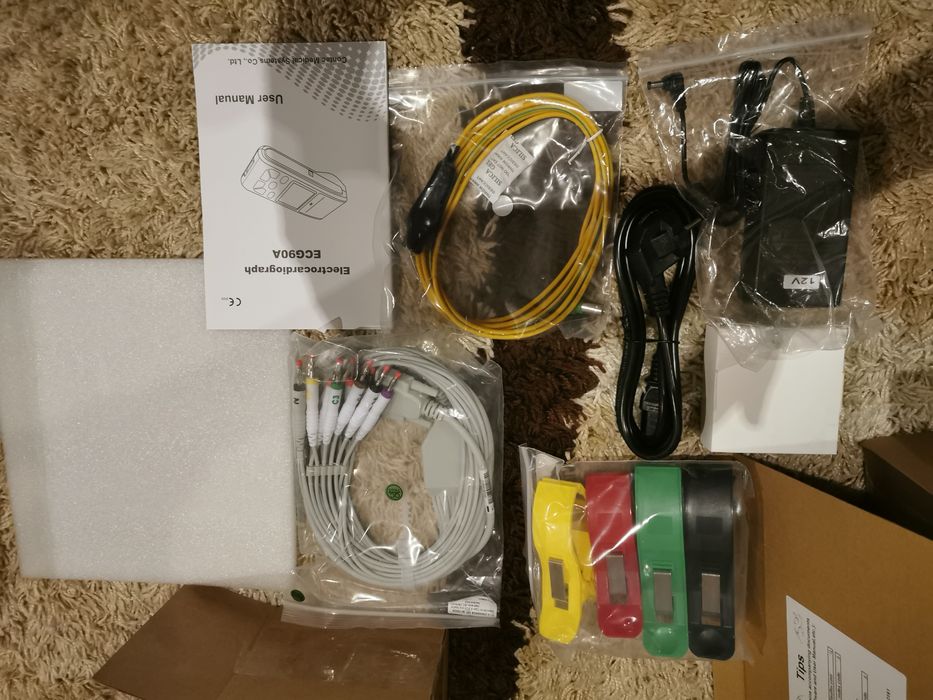 ЕКГ Апарат 12 канала Contec E90A с софтуер за компютър