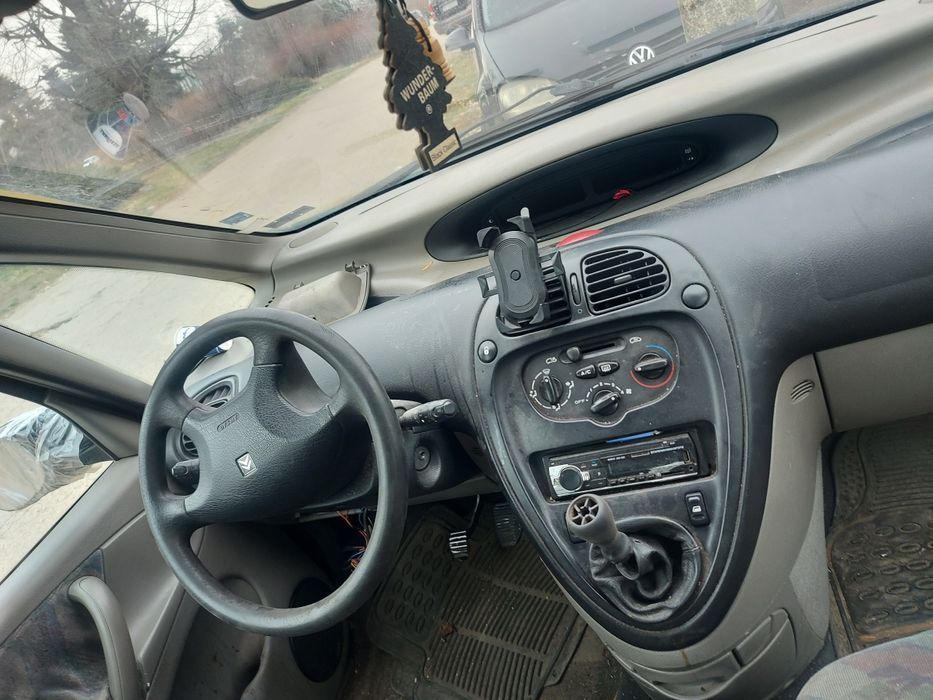 Citroen Xsara Picasso 1.6i на части!!!