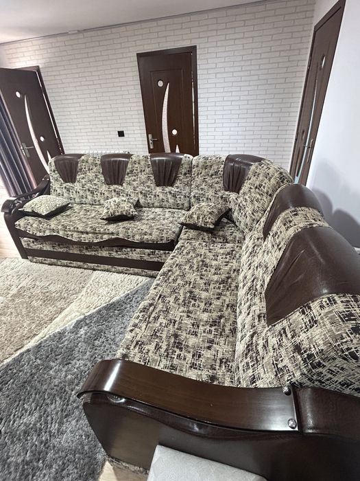 Coltar pentru living