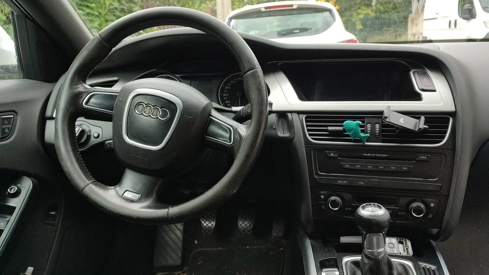 Audi A4 2.0 tdi  defect avariat