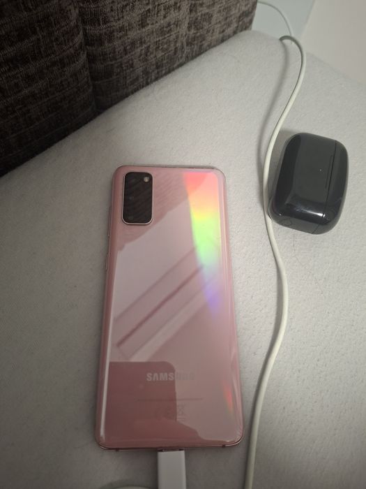 Samsung s20 base model