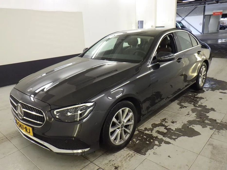 Mercedes-Benz E