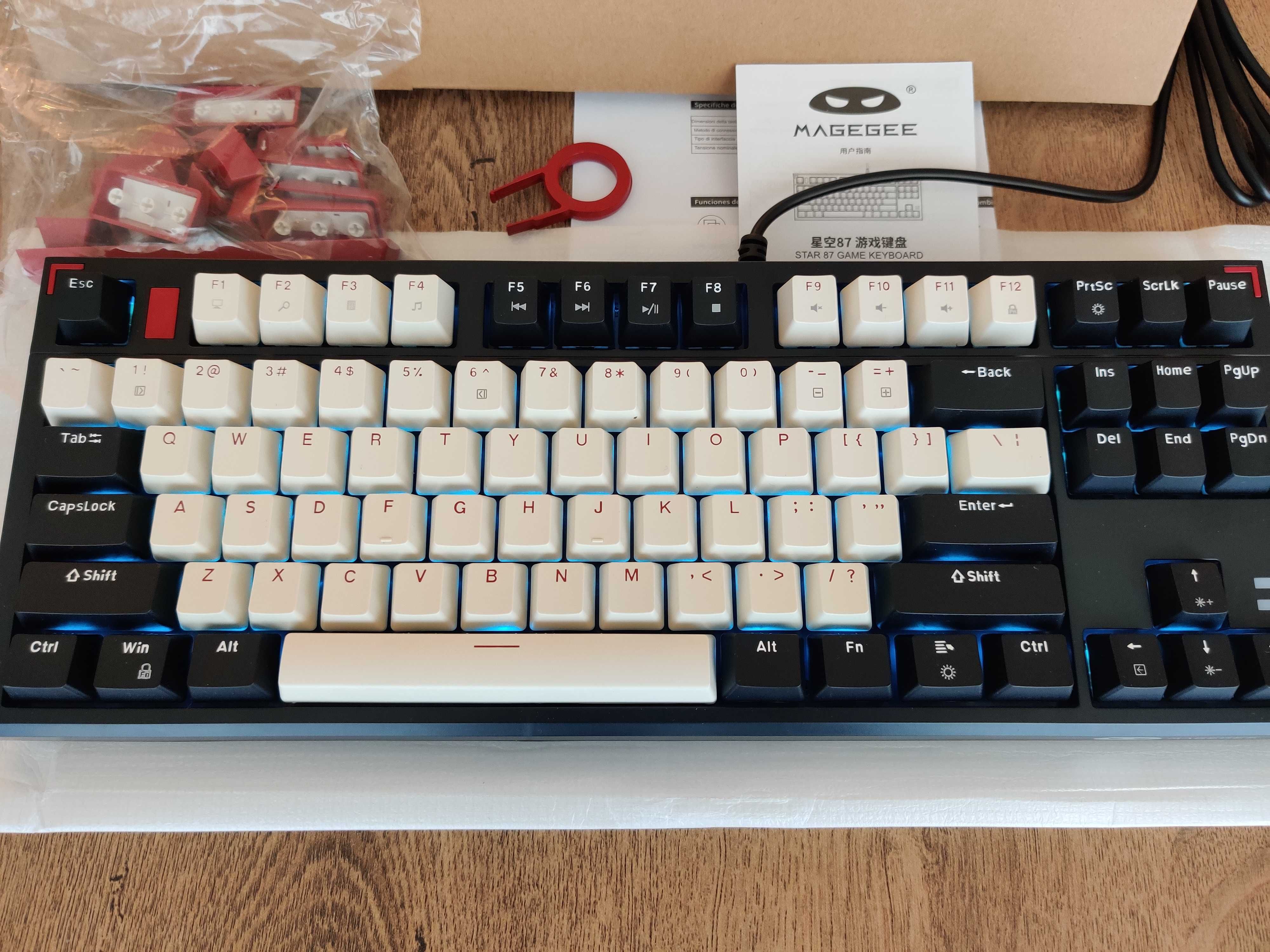 Геймърска механична клавиатура MageGee 87 – Blue/Brown switch - LED