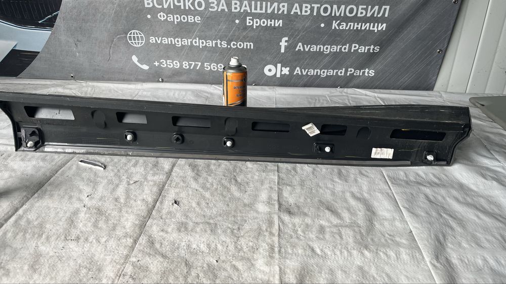 Декоративна лайстна предна дясна и задна дясна врата Audi Q3 S-Line 18