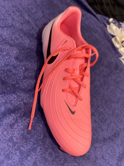 Ghete de fotbal noi nike roz marime 44,5
