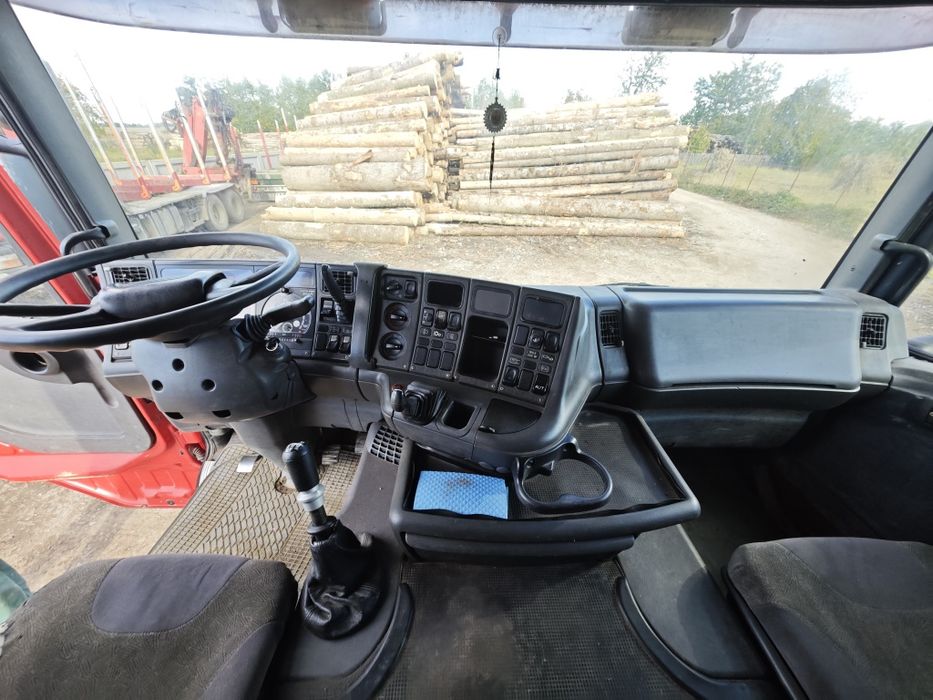 Camion forestier Scania 580