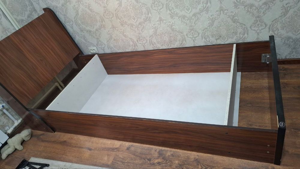 Продается кровать бу