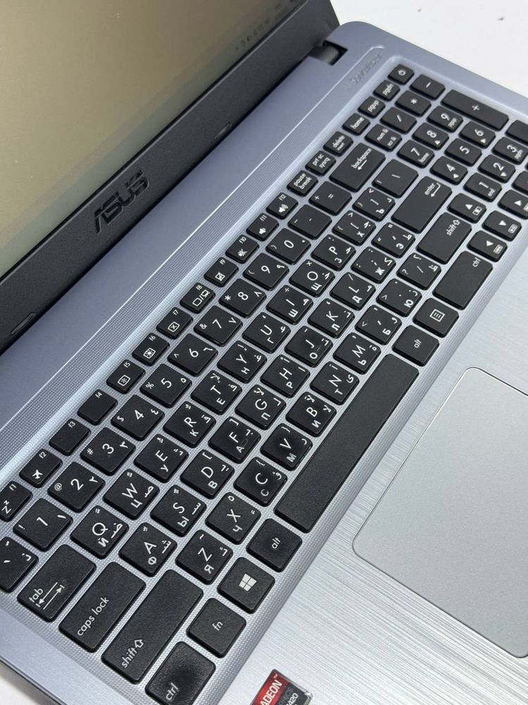 Kuchli Igravoy Noutbuk Asus x540!