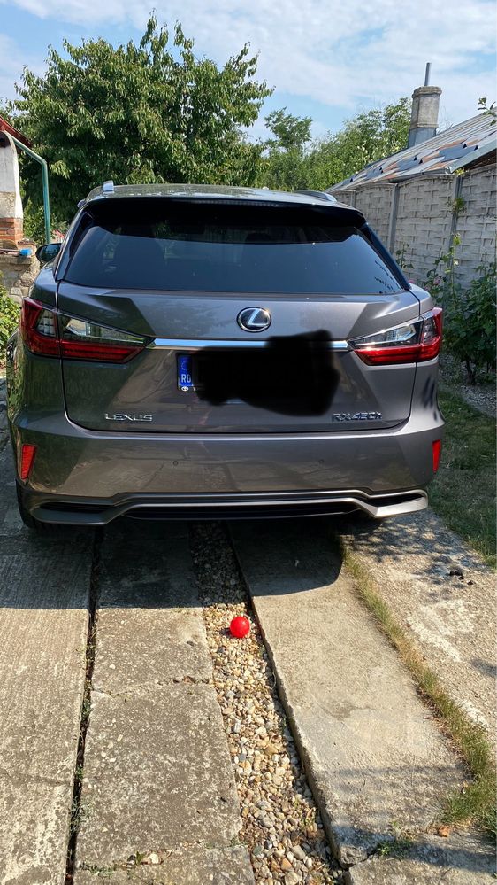 Proprietar vand Lexus RX 450h, model Luxury