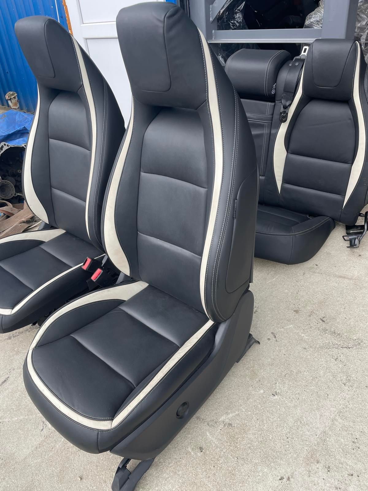 Седалки салон от Infiniti Q30S 2.0T 211ph., engine 270920, Sport