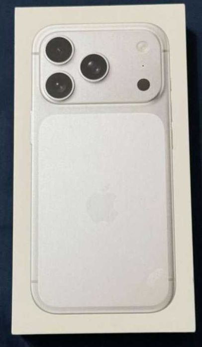 Iphone 17 Pro Max Silver 256GB 3г. гаранция Yettel