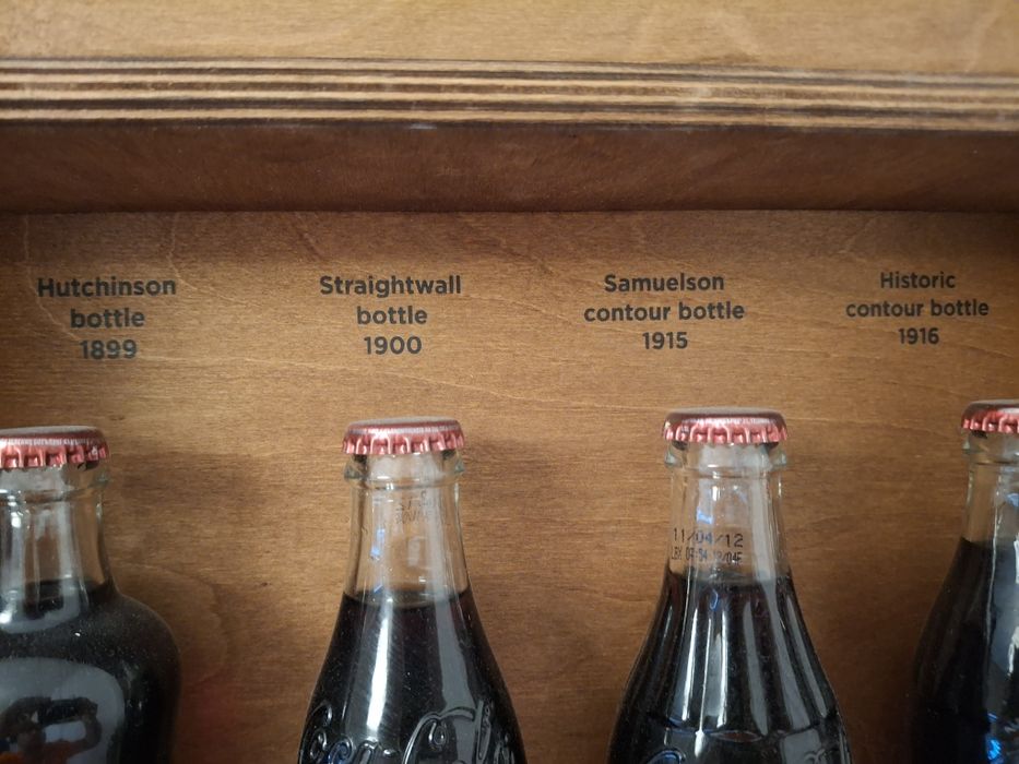 Продавам ​Оригинална Колекция Coca-Cola