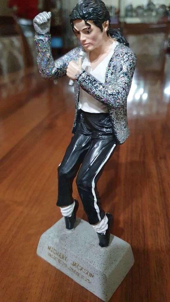 Michael Jackson statuetka