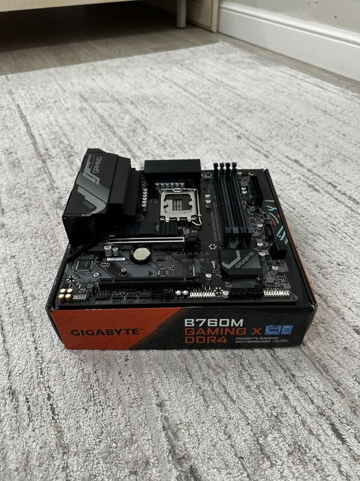 Gigabyte B760M gaming x DDR4