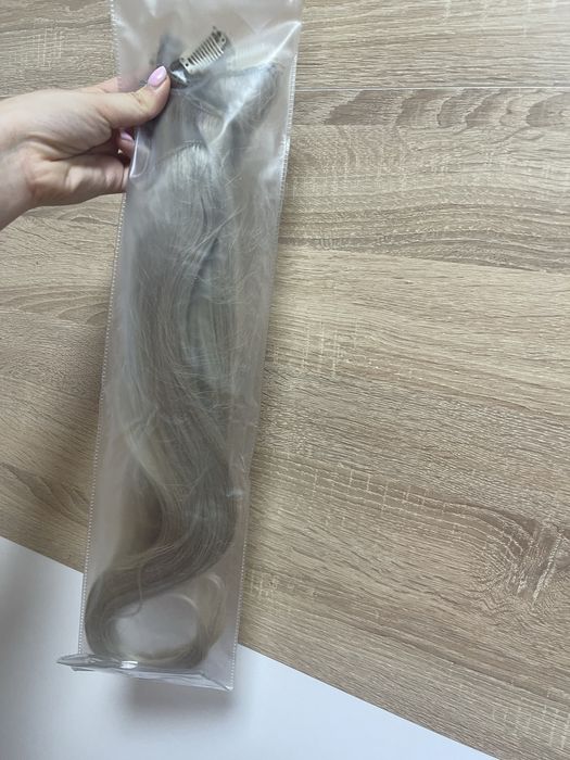 Екстеншъни за коса