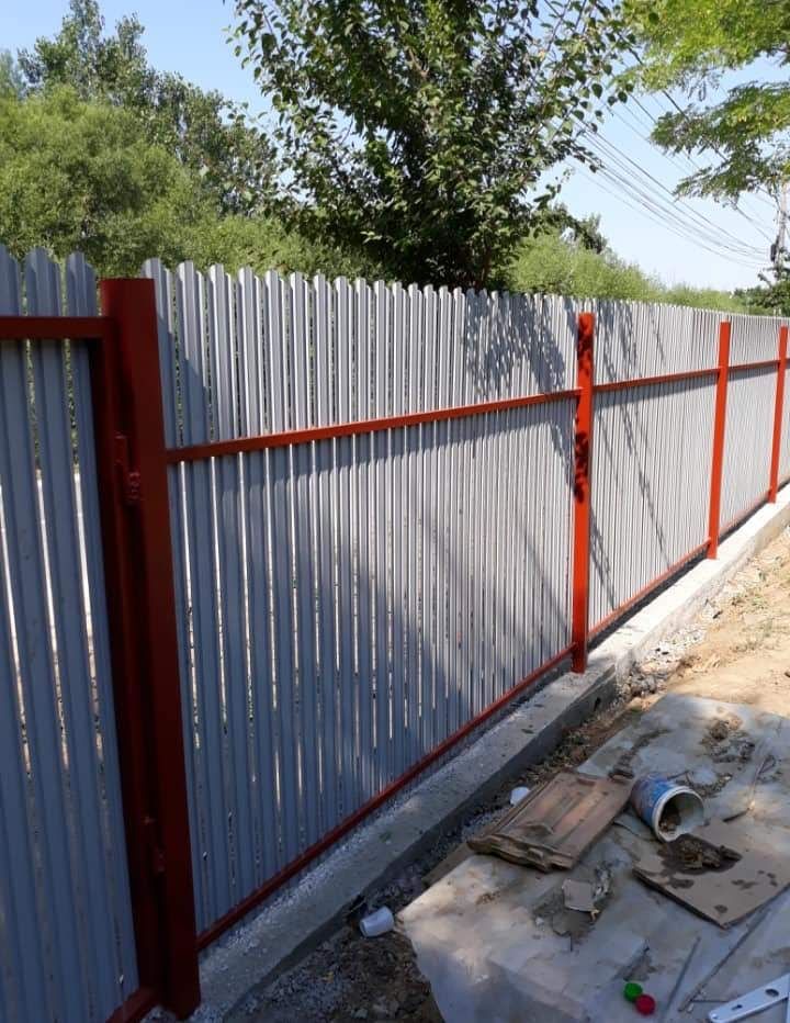 Executam garduri si porti din plasa bordurara tabla