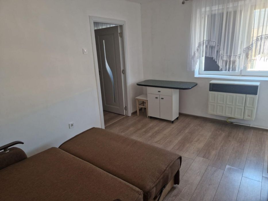 Apartament 2 camera de închiriat