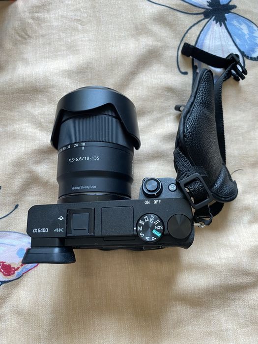 Sony Alpha A6400 Kit Aparat Fotoo Mirrorless 24.2 MP 18-135mm obeictiv